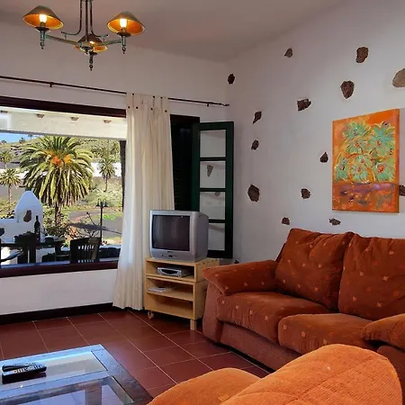Villa Finca La Crucita Lanzarote By Pvl *